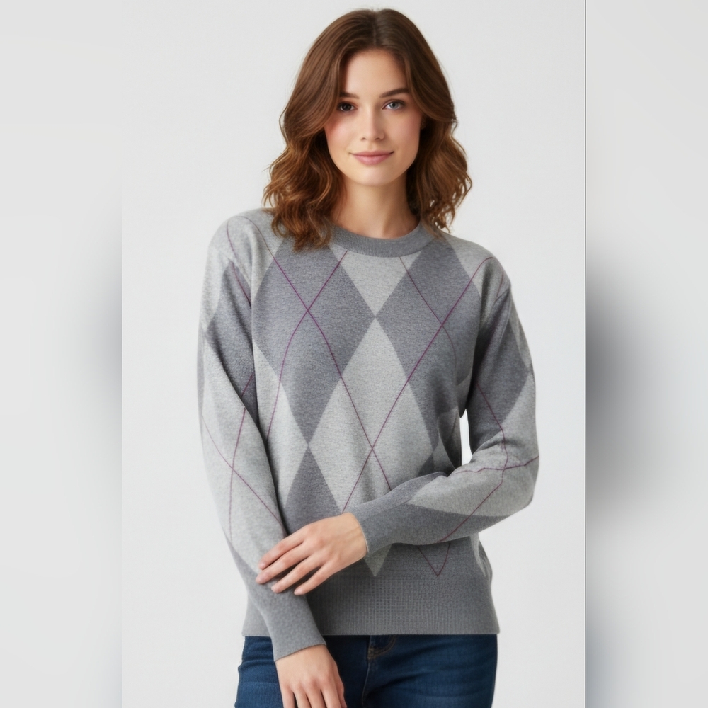 Tahari Woman's Argyle Academia Gray/Pink Sweater
